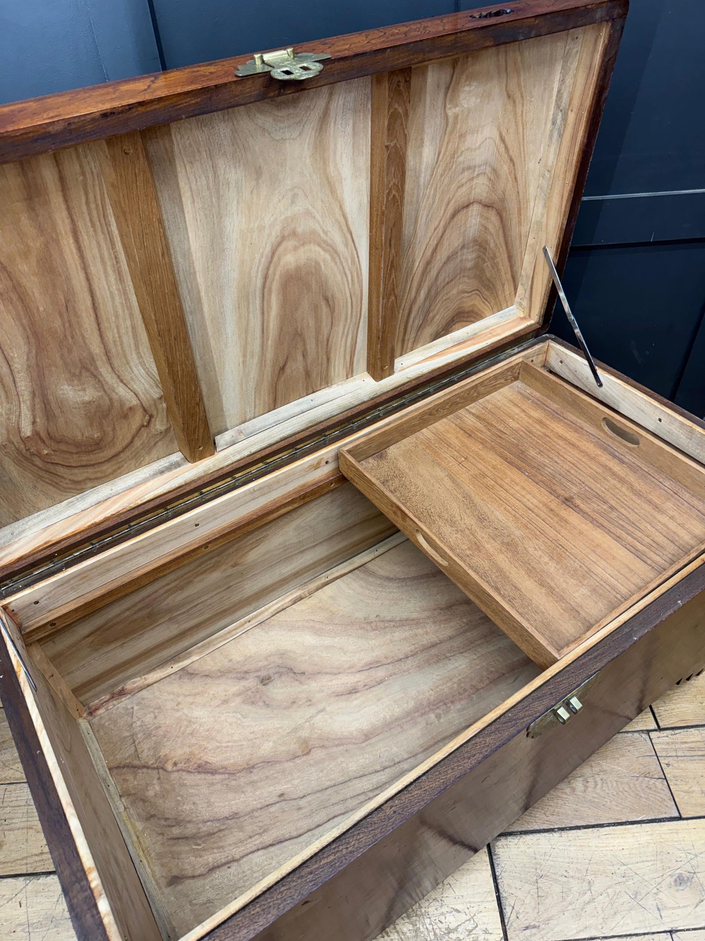 Chinese Camphor Wood Blanket Box Trunk Chest Coffee Table Lockable Storage