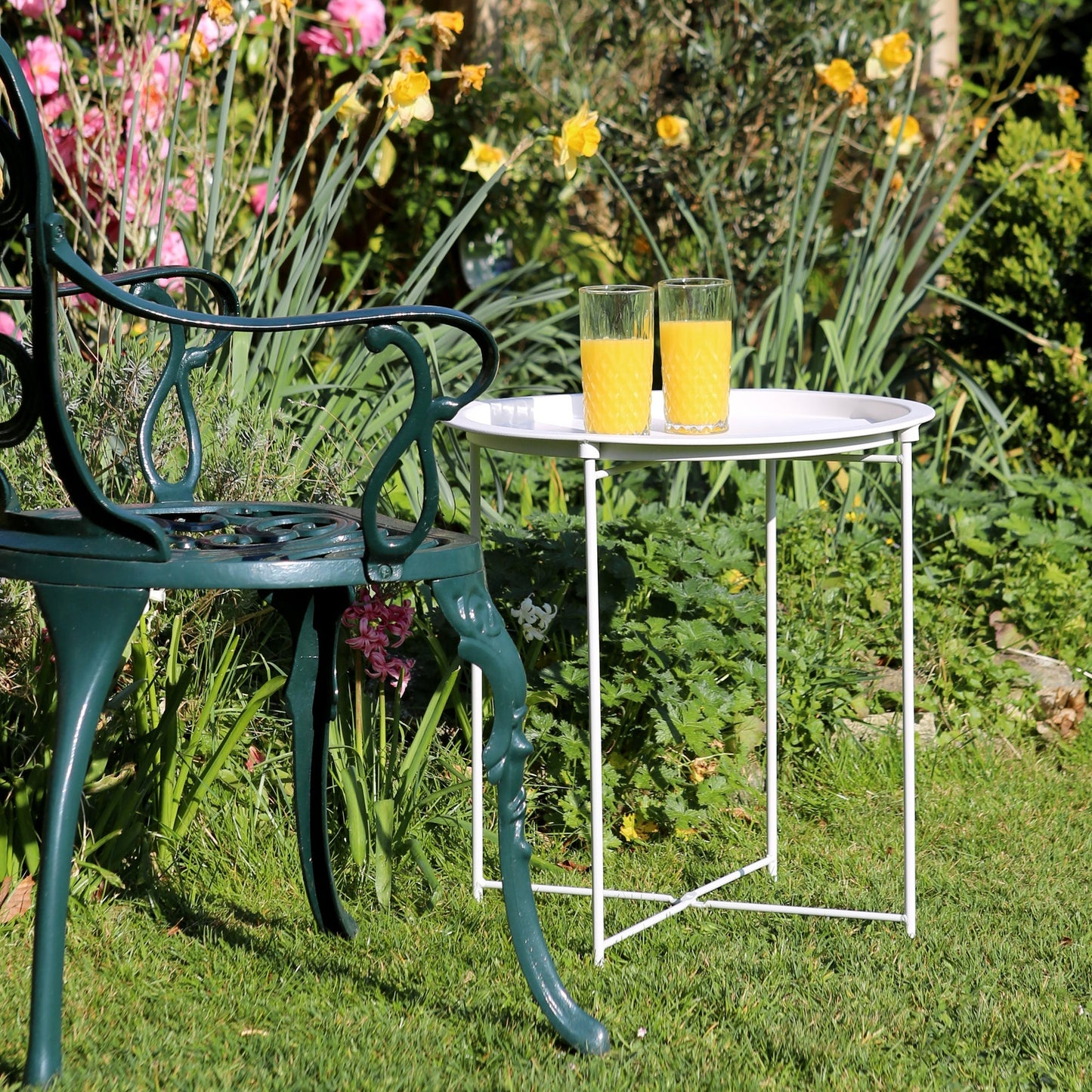 White Round Steel Tray Table