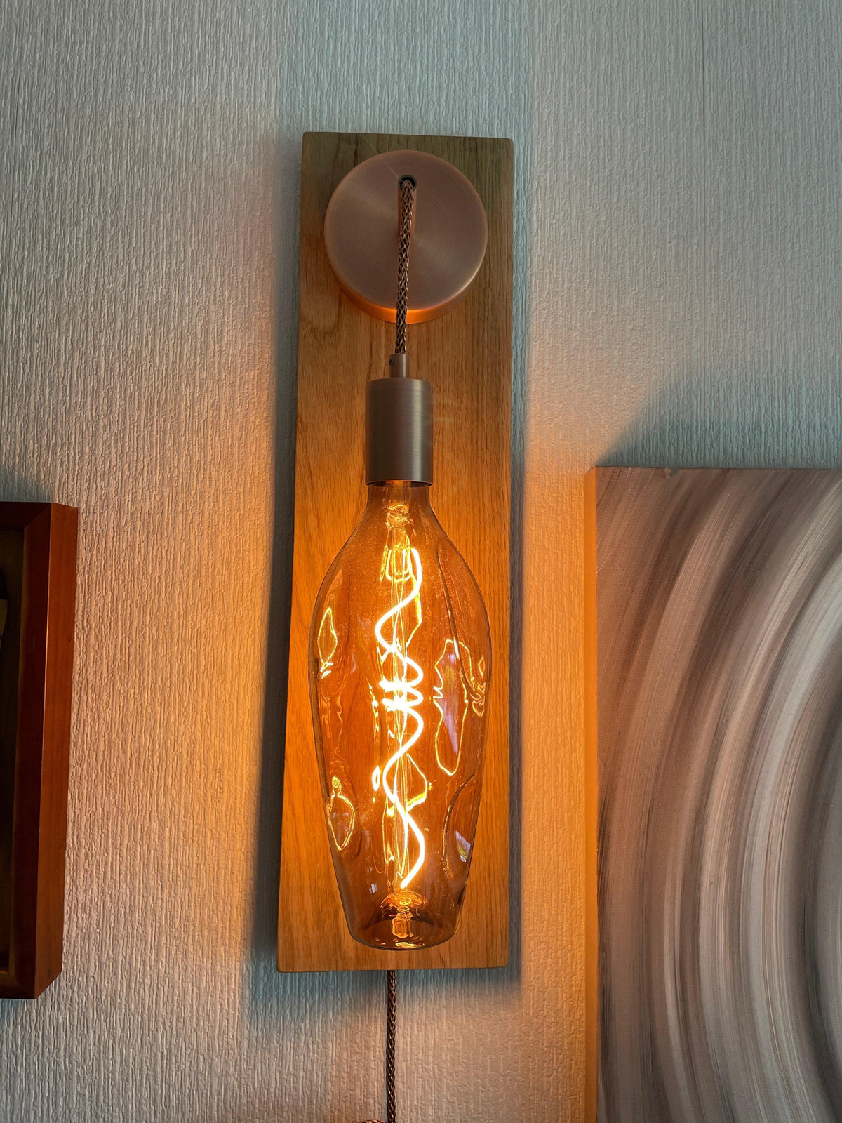 Modern Oak Wall Light | Wooden Wall Sconce for Hallway, Bedside & Staircase Lighting
