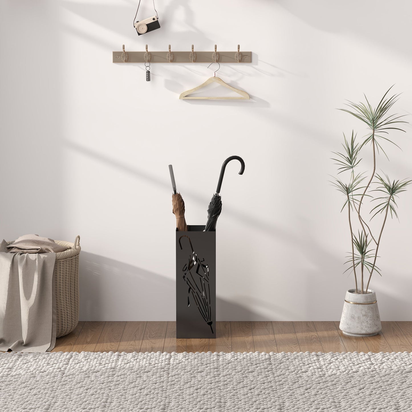 HOMCOM Metal Umbrella Stand, Square Umbrella Holder with 4 Hooks and Removable Drip Tray, Decorative Umbrella Storage Rack for Entryway, Hallway, 15.5 x 15.5 x 41 cm, Black