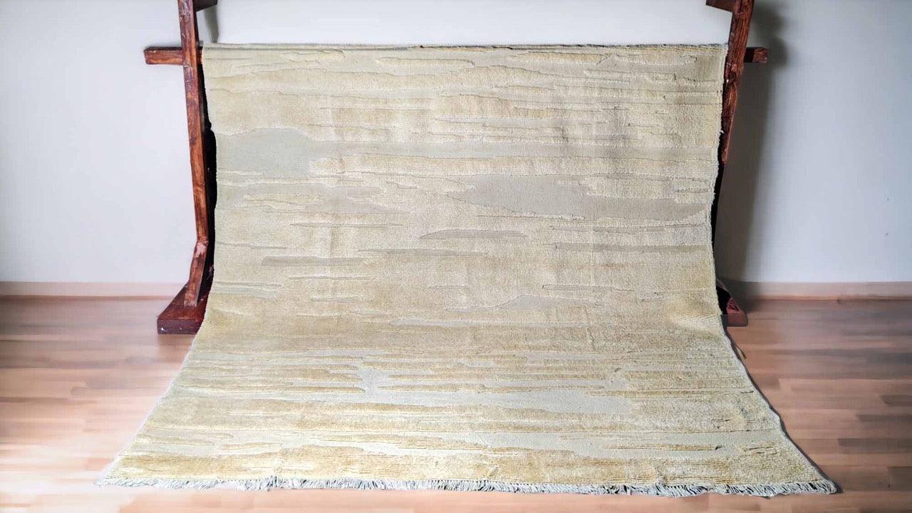 Snugly Textured Berber Wool Rug - 278 x 257 cm