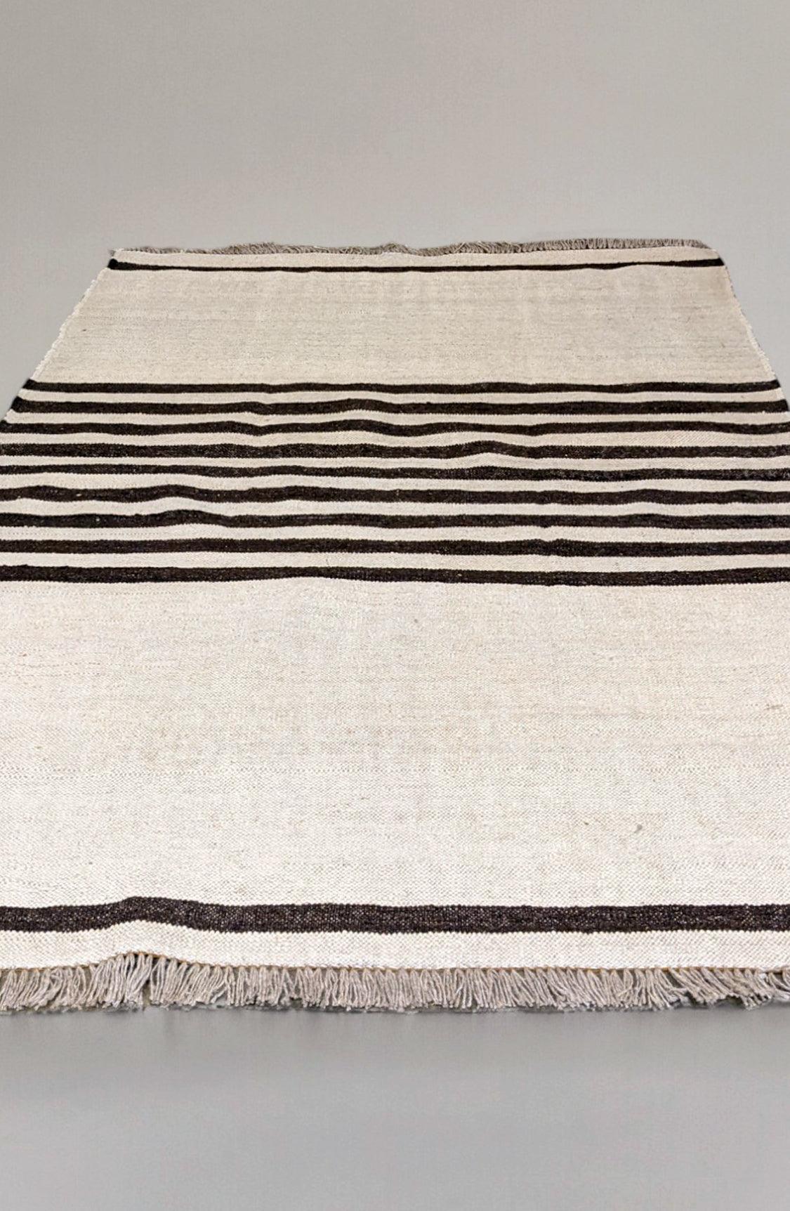 Valor Jute Rug - 186 x 132 cm