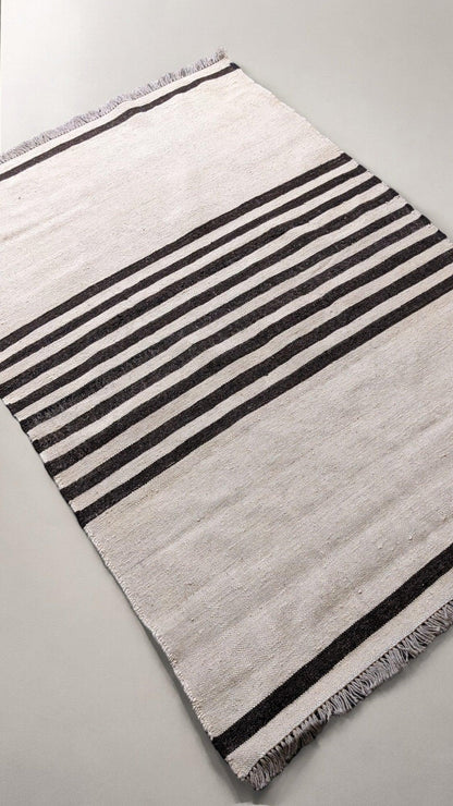 Valor Jute Rug - 186 x 132 cm