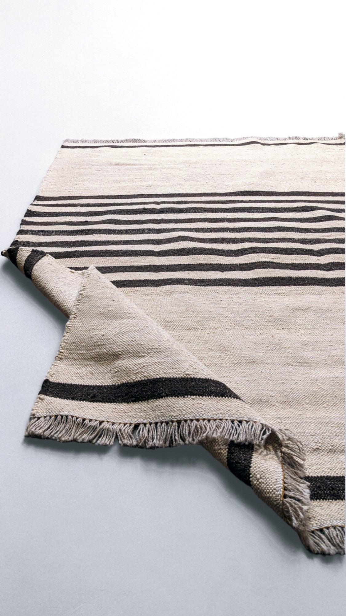 Valor Jute Rug - 186 x 132 cm