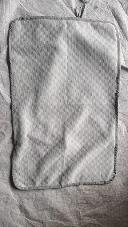 Summer Cooling Pillowcase Solid Color Ice Bean Bean Pillowcase Cool Feeling Air Conditioning Cover Washable  (No Pillow) 48x74cm