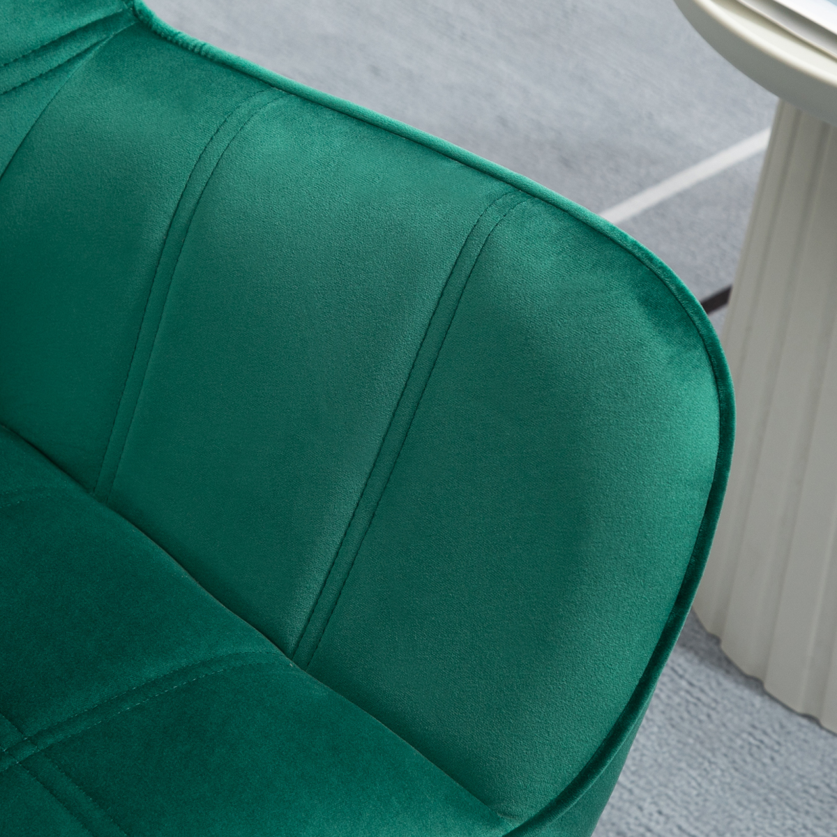 HOMCOM Velvet-Feel Accent Chair with Arms Slanted Back Wood Legs