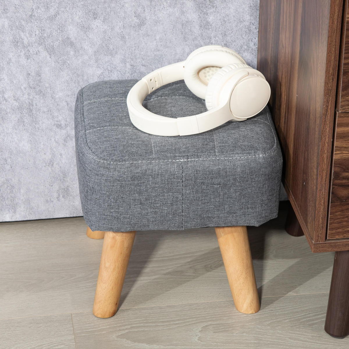 HOMCOM Modern Footstool, Fabric Foot Rest with Rubber Wood Legs