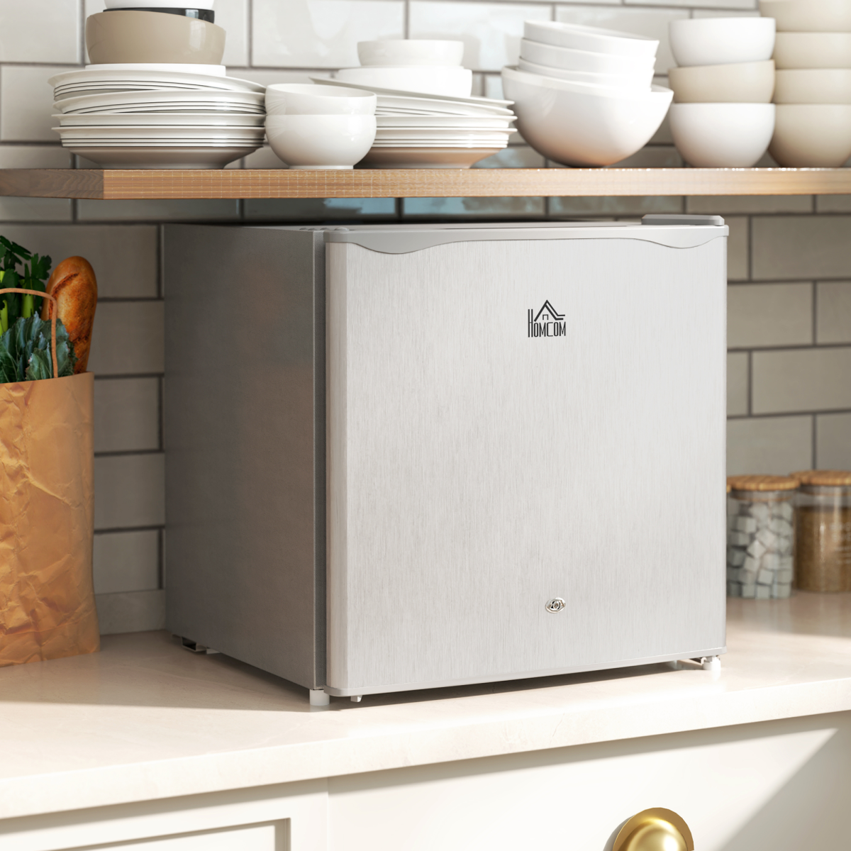 HOMCOM 46L Counter Top Fridge Mini Fridge with Lock Chiller Box