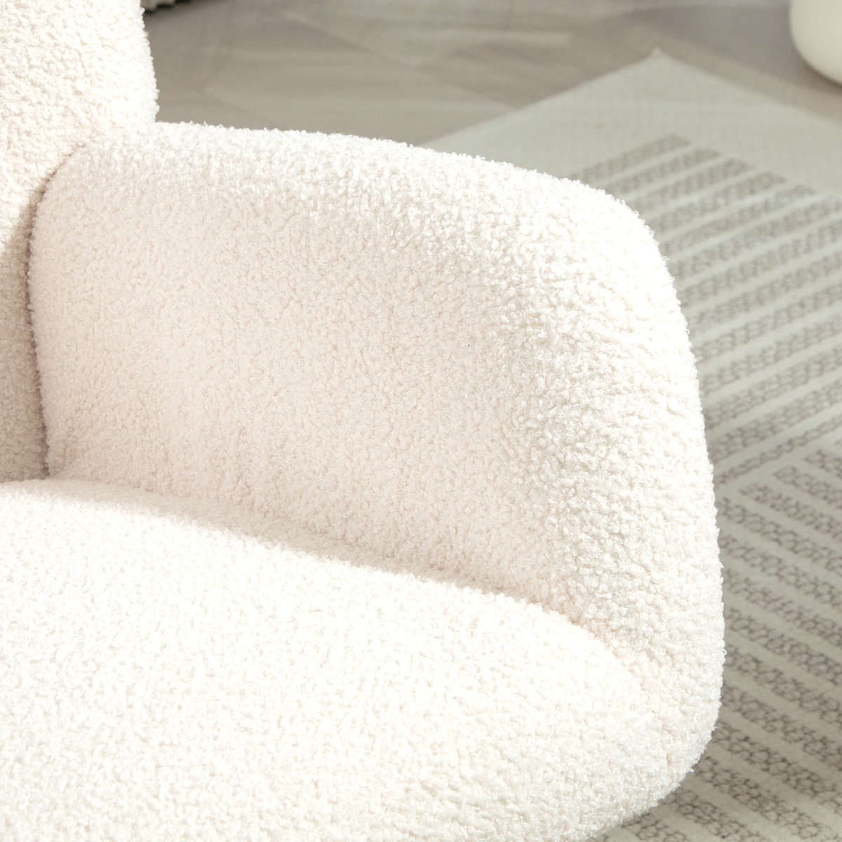 Comfort Rocking Chair - Teddy Fleece Upholstery & Supportive Design