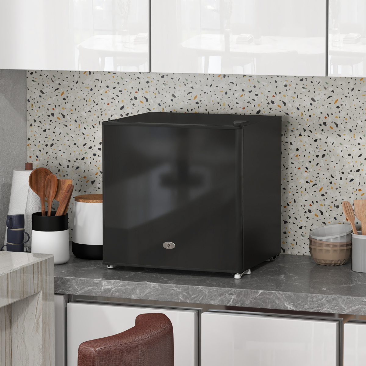 HOMCOM 35L Tabletop Freezer with Removable Wire Shelf and Two Keys, Black