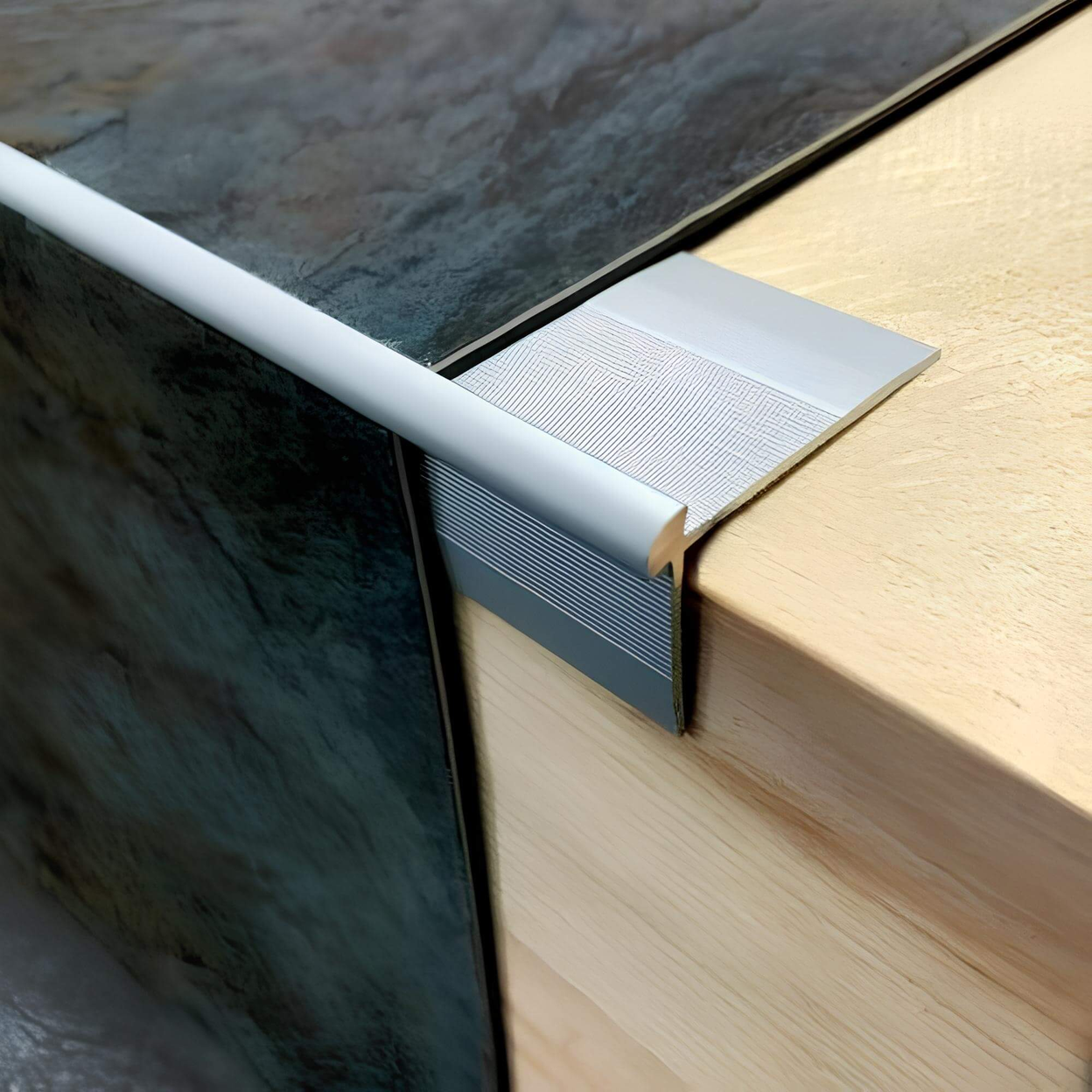 Aluminium TVC 40x26mm 2.7m 1.8m 0.9m Anodised LVT Stair nosing Edge Profile For 3mm Flooring