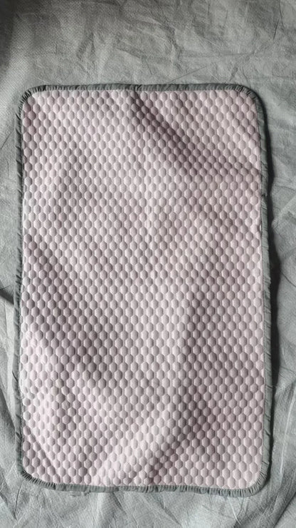 Summer Cooling Pillowcase Solid Color Ice Bean Bean Pillowcase Cool Feeling Air Conditioning Cover Washable  (No Pillow) 48x74cm