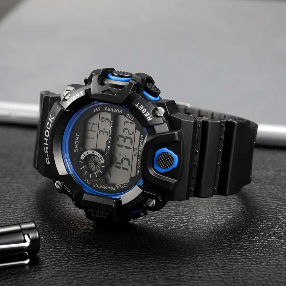 Fashion Men's Watch Sports Electronic Wristwatch Large dial Multifunctional Waterproof Luminous Alarm Kids Male's Military Watch