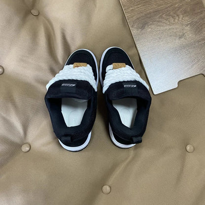 Winter Black Loafers, Thick-Soled Large Size Shoes for Men, Fashionable Casual Shoes, Breathable Trendy Shoes, Versatile Sneakers for Men