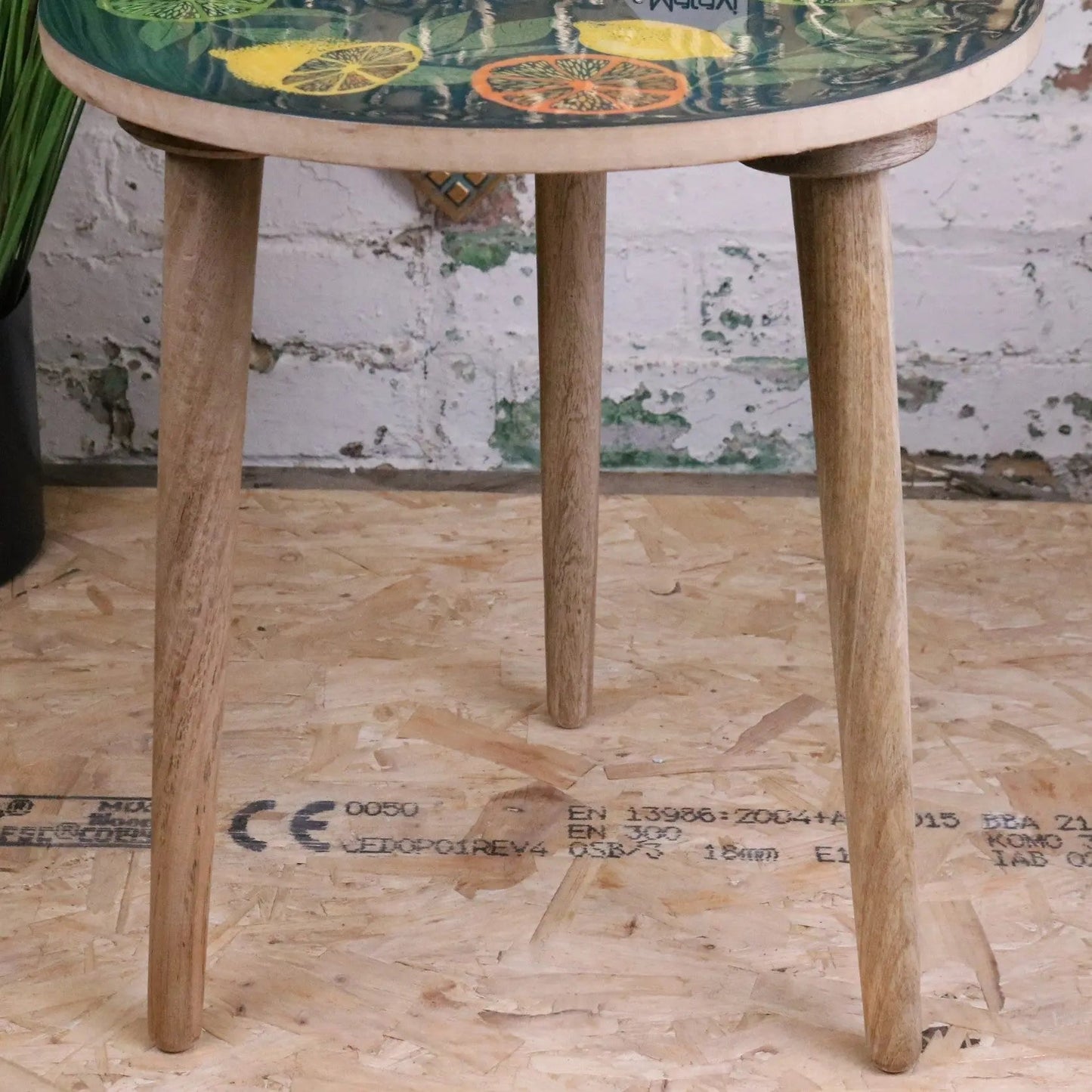 Saitras Enamel Top Table Citrus Design - Green