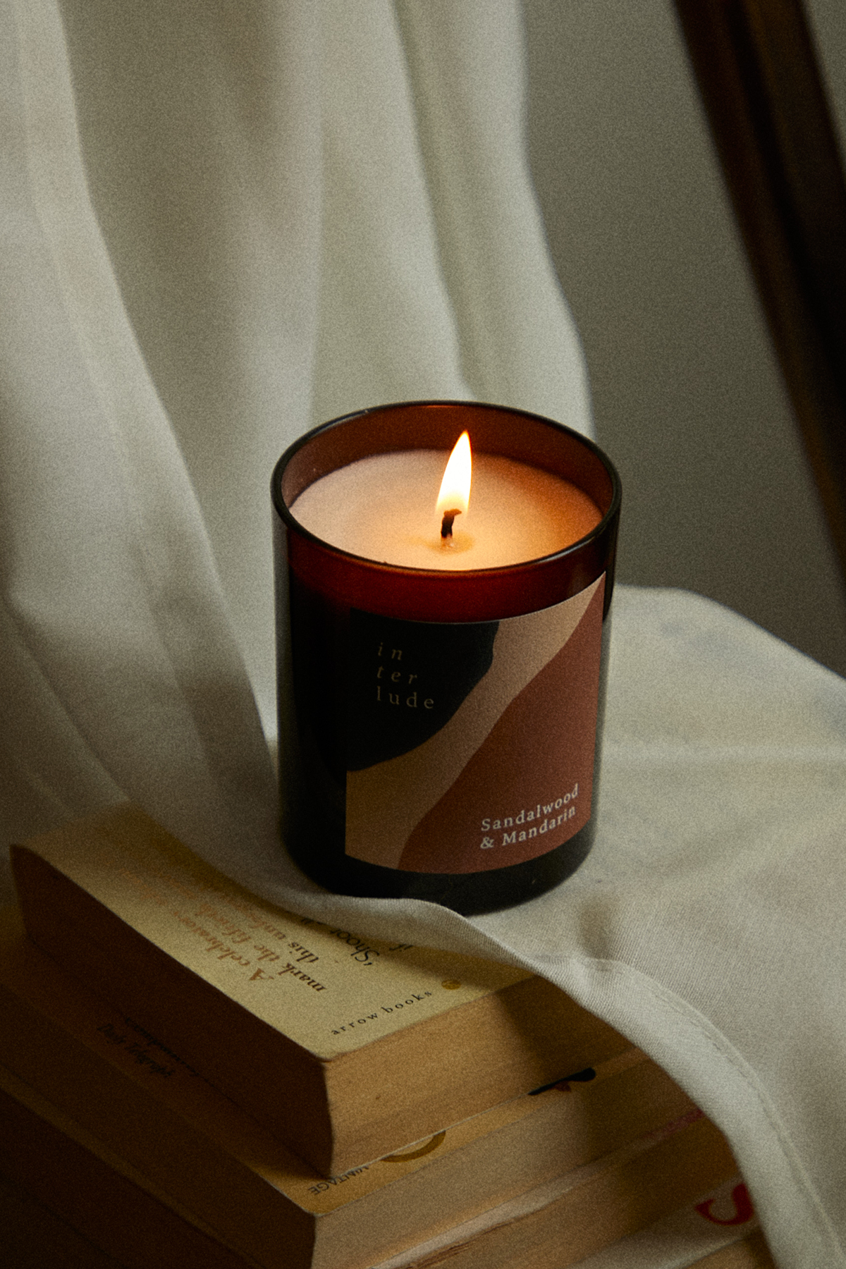 Sandalwood & Mandarin Scented Candle