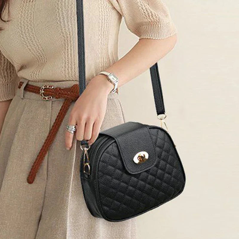 Riding backpack for ladies, stylish and fashionable casual women's double-shoulder bag, lightweight and large-capacity handbag f