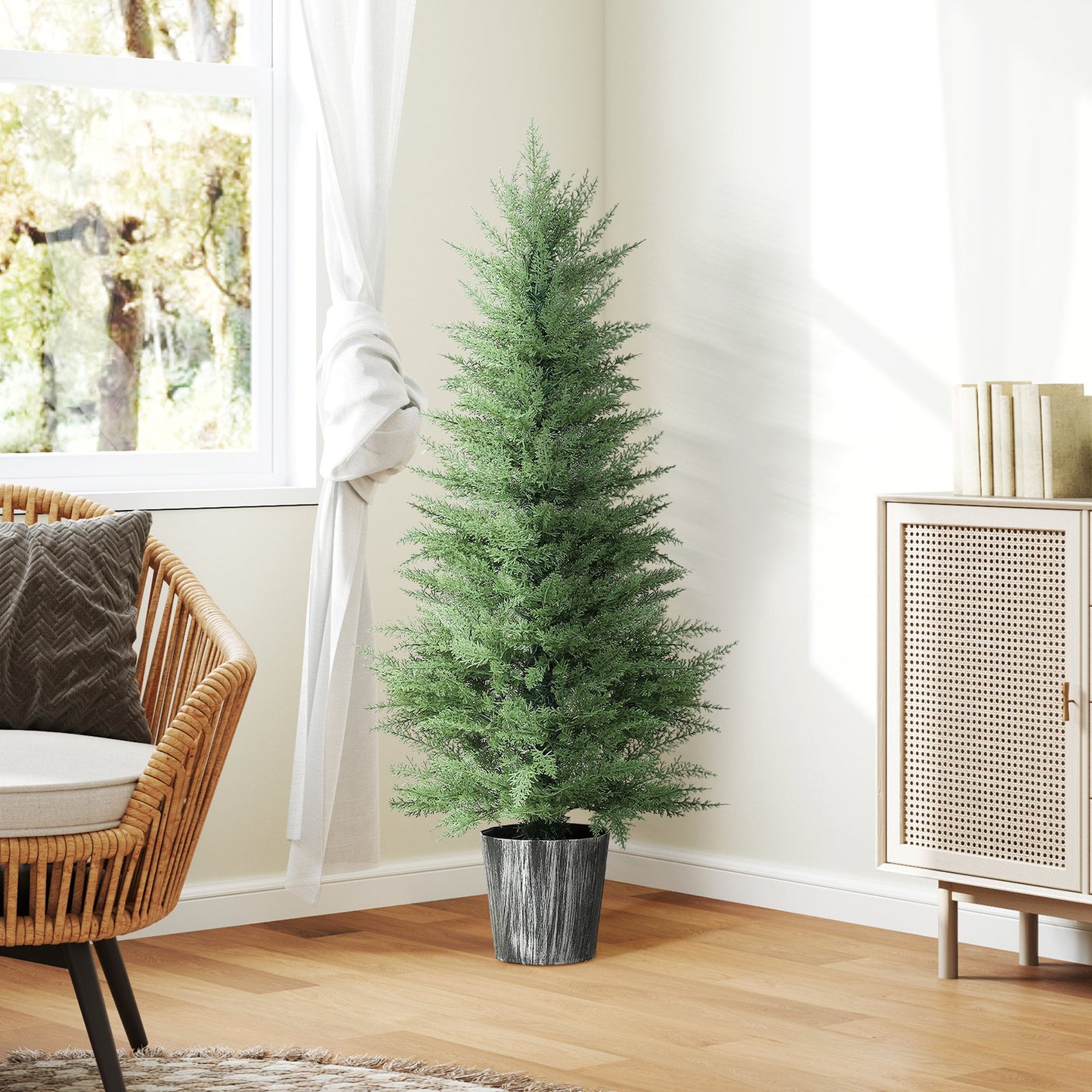 HOMCOM 135cm Artificial Cypress Trees Set of 2, UV Resistant Artificial Plants with Decorative Pot, Fake Plants for Indoor Outdoor Decor, Green