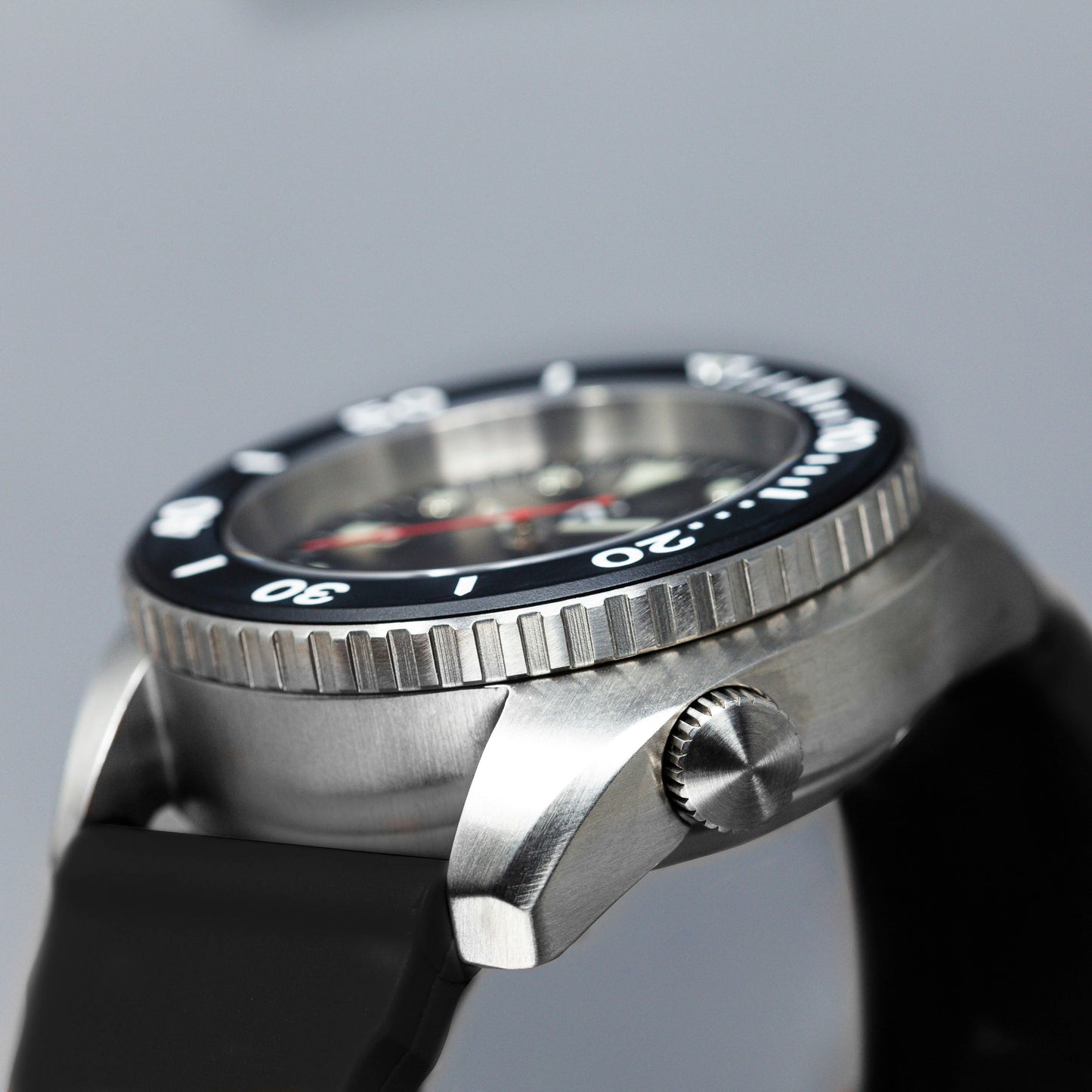 'Arctic' 500m Dive Watch (43mm) | Pitch Black