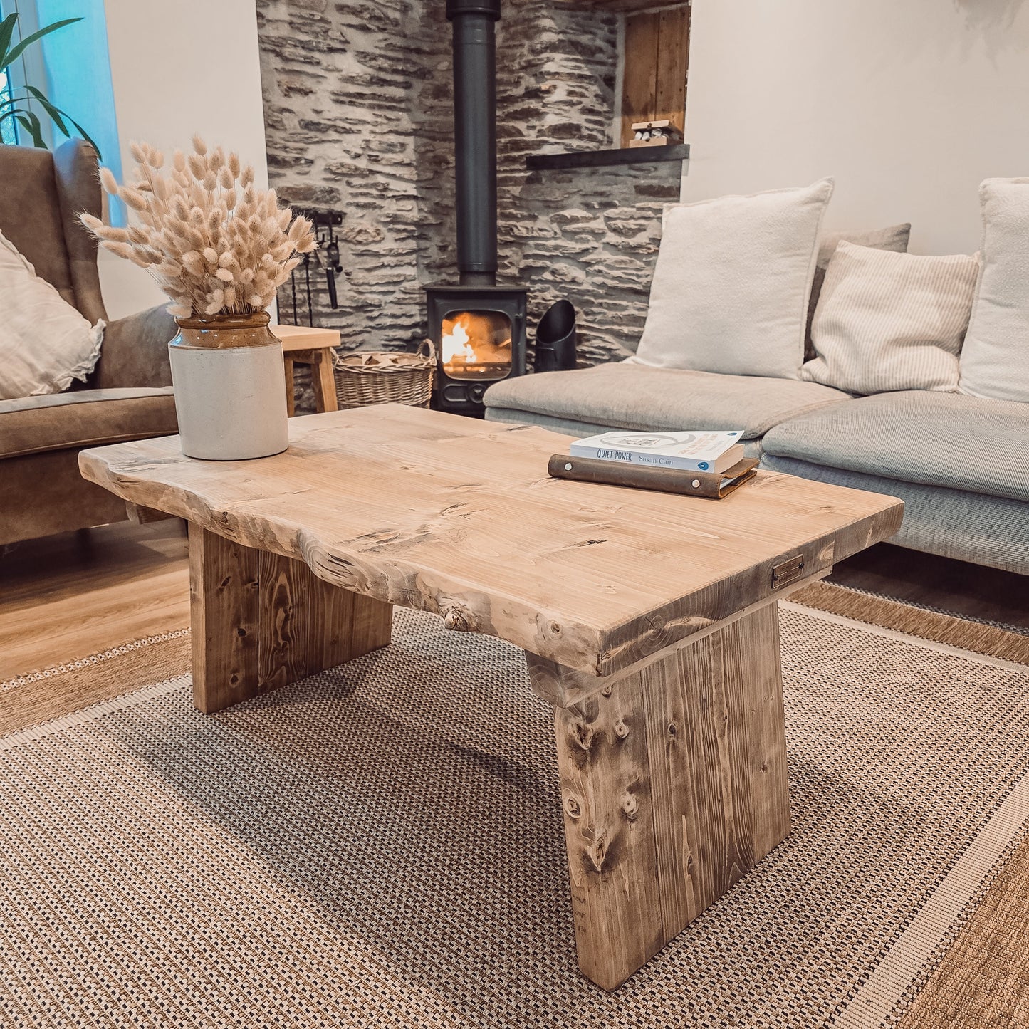 LINA Angled Legs Chunky Live / Waney Edge Coffee Table