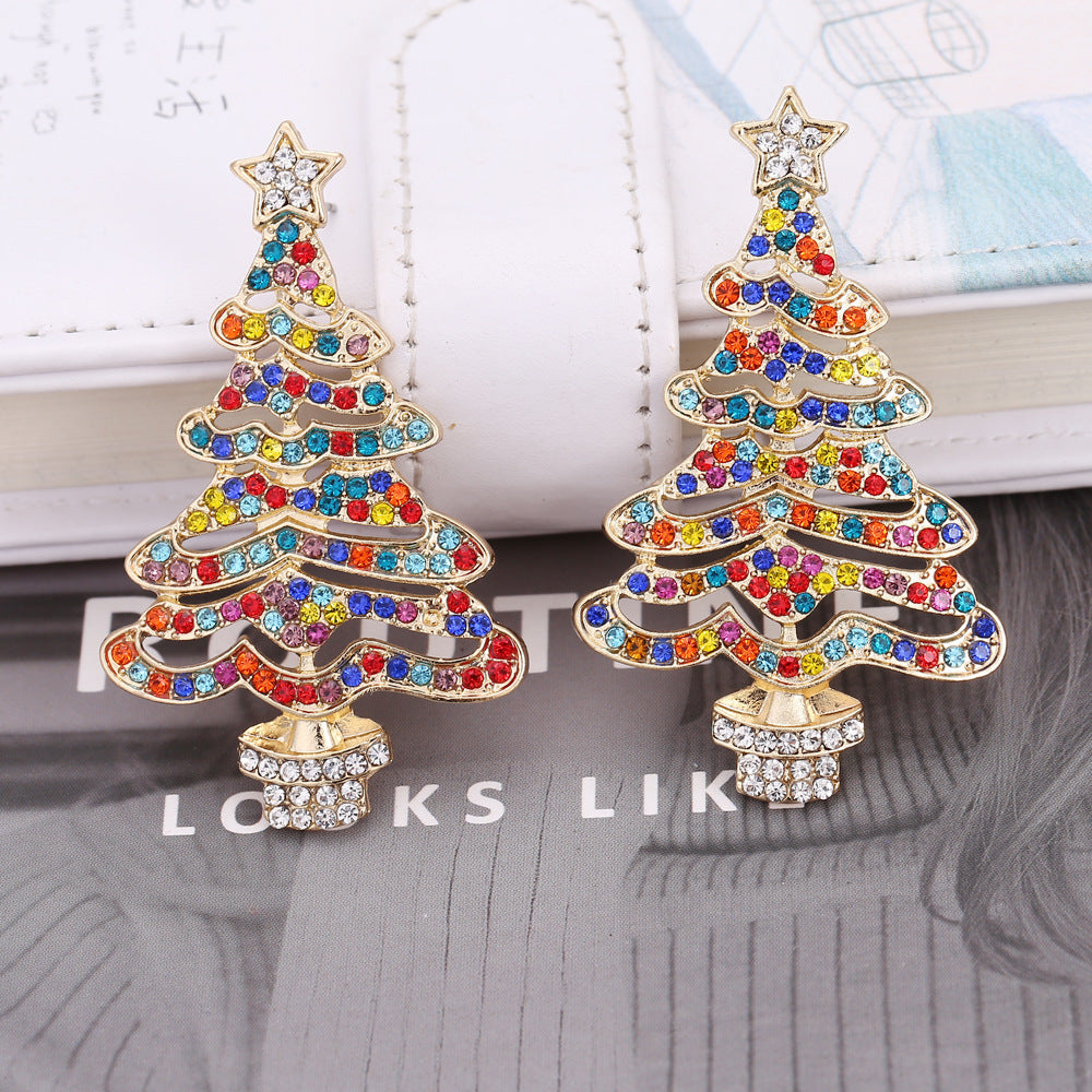 Hollow Out Christmas Tree Earrings With Diamonds