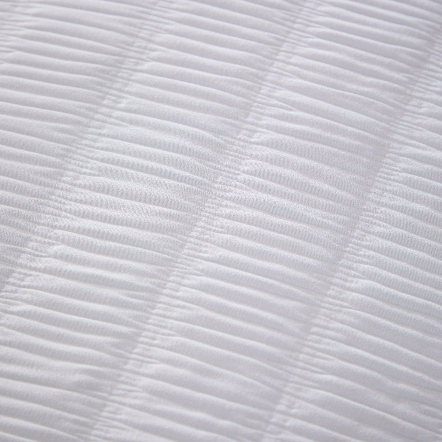 Belgravia White Microfibre Duvet Cover Set with Pillowcases Soft Easy Care Modern Quilt Bedding Bed Linen Set by OLIVIA ROCCO