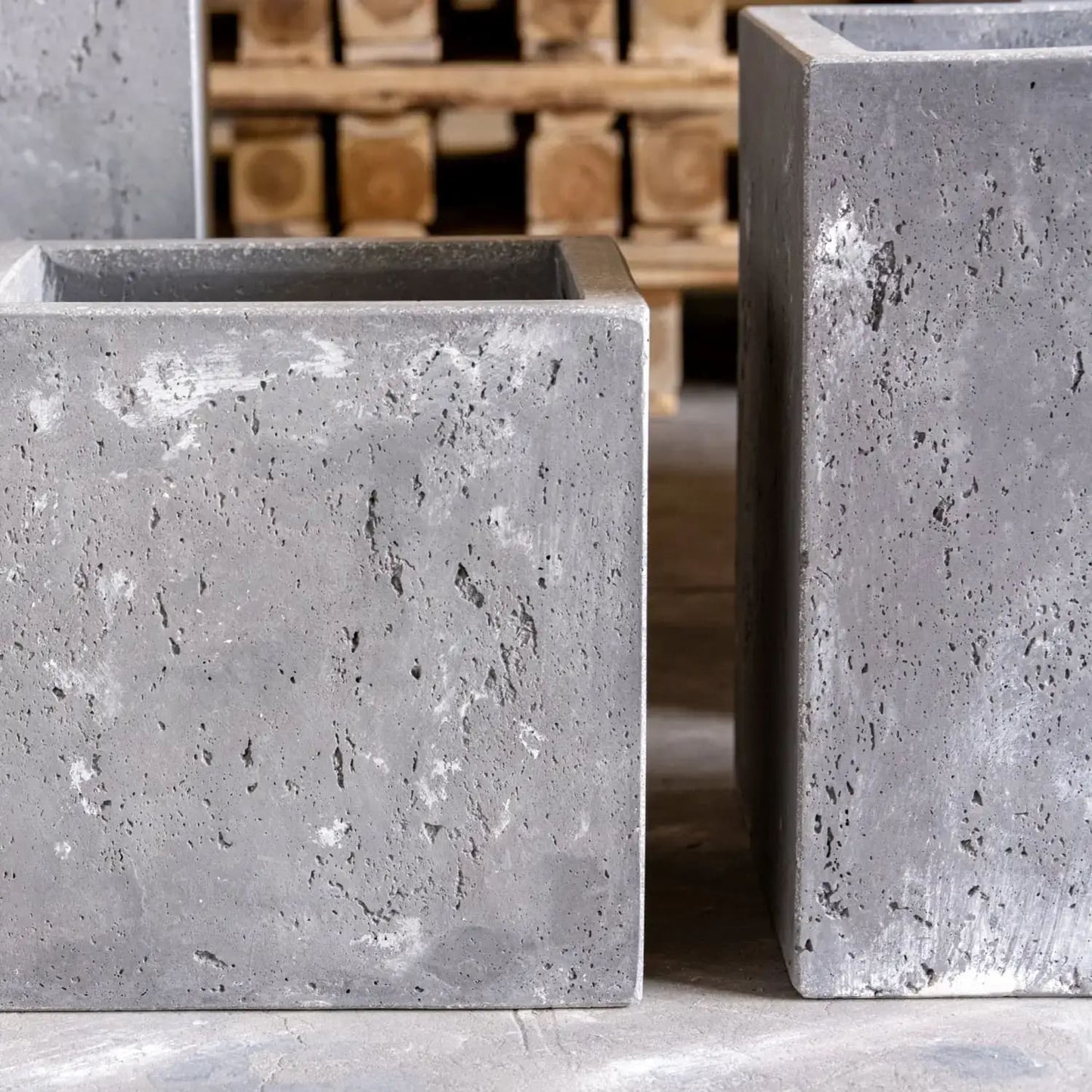 Cubrosa | Onyx Dusk – 40cm Large Concrete Square Planter – 38L Block Plant Pot