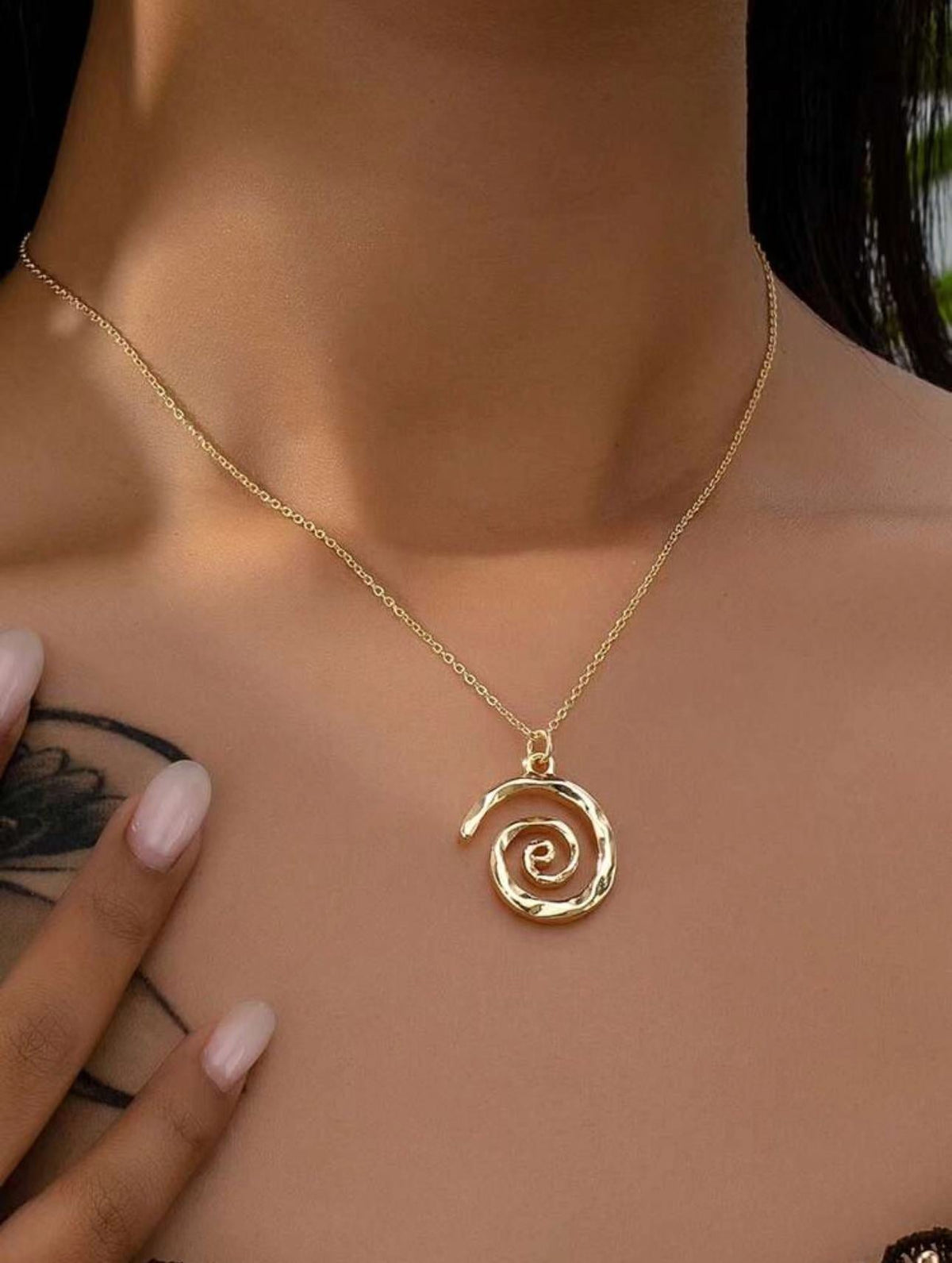 Niche Design Ladies' Sophisticated Collarbone Chain