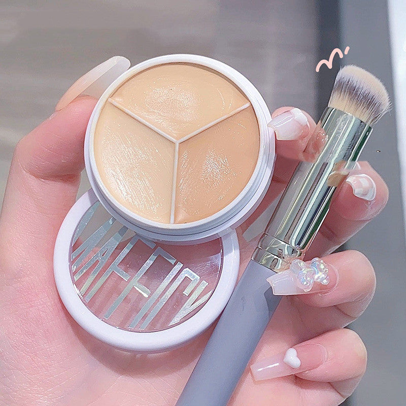 Women's Fashion Simple Flawless Tri-Color Concealer