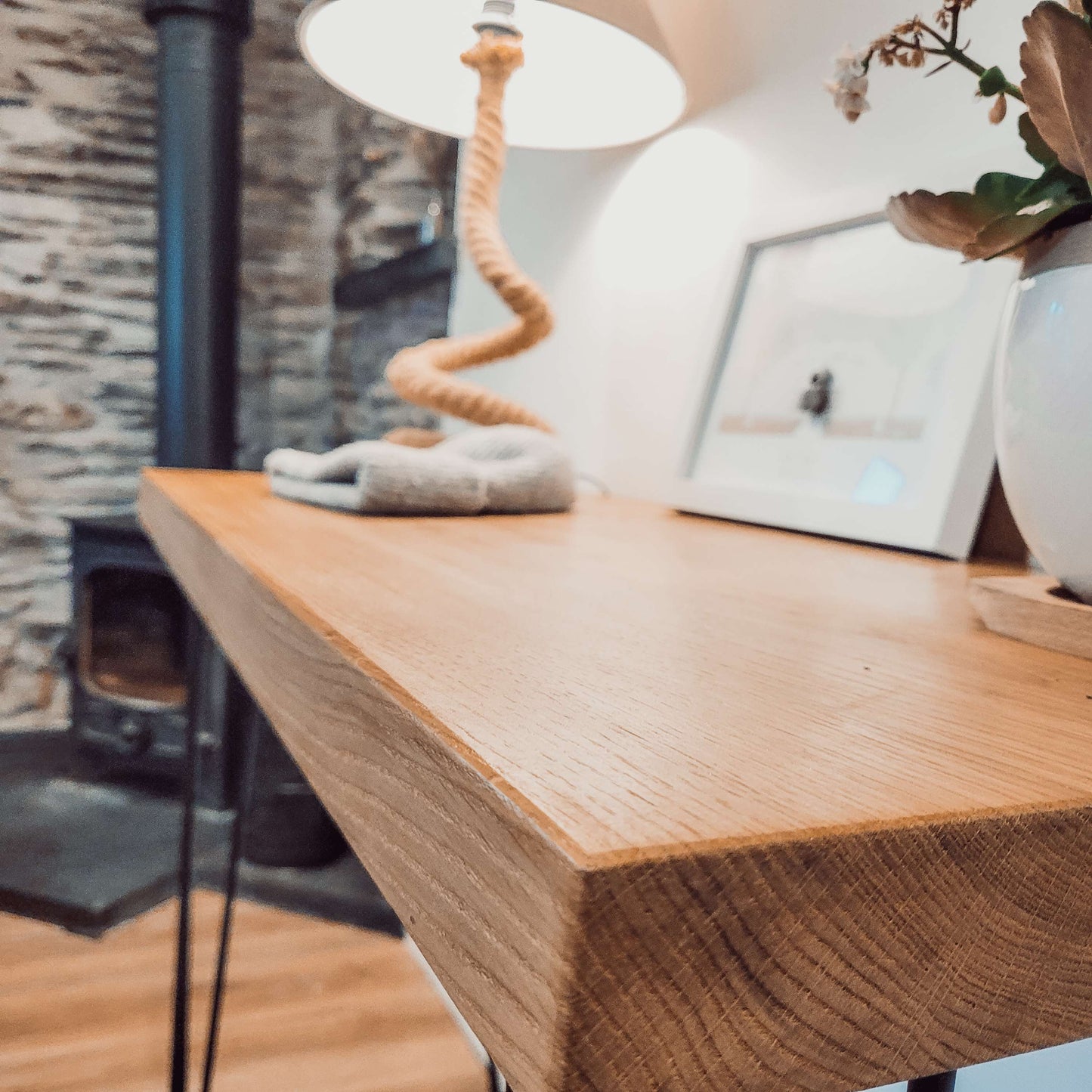 LARIA Oak Entryway Console / Wooden Hall Console