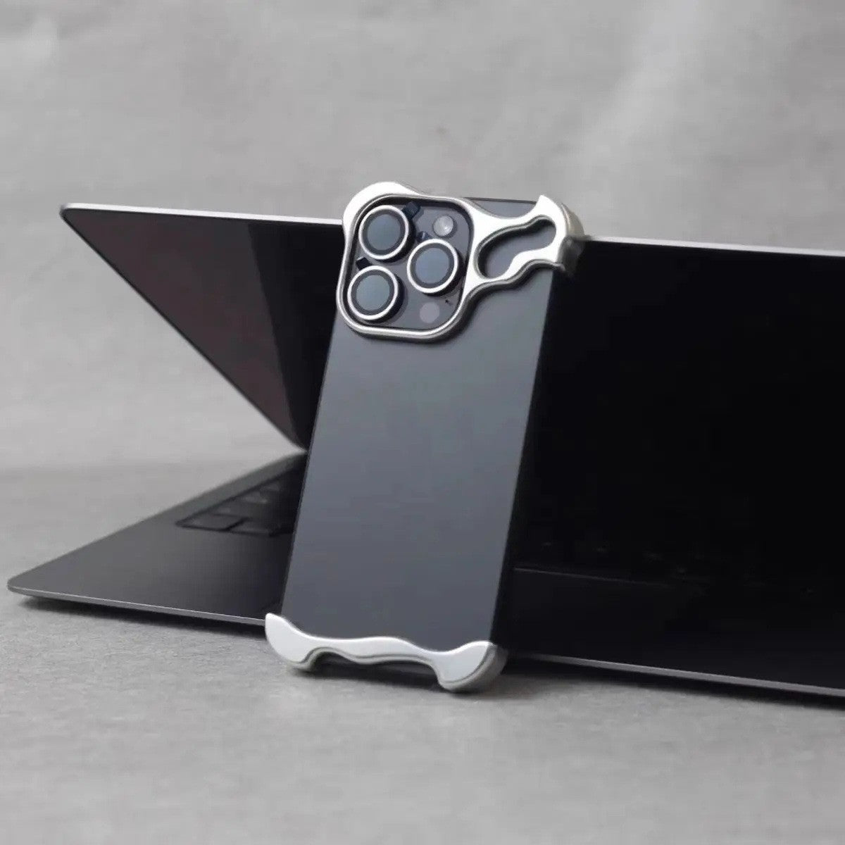 Metal Corner Pad Drop-resistant Phone Case