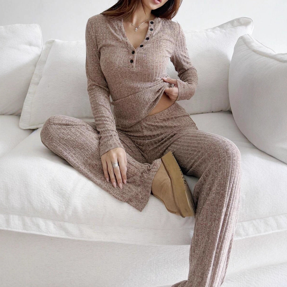 Knitted Ribbed T-shirt And Pants For Women