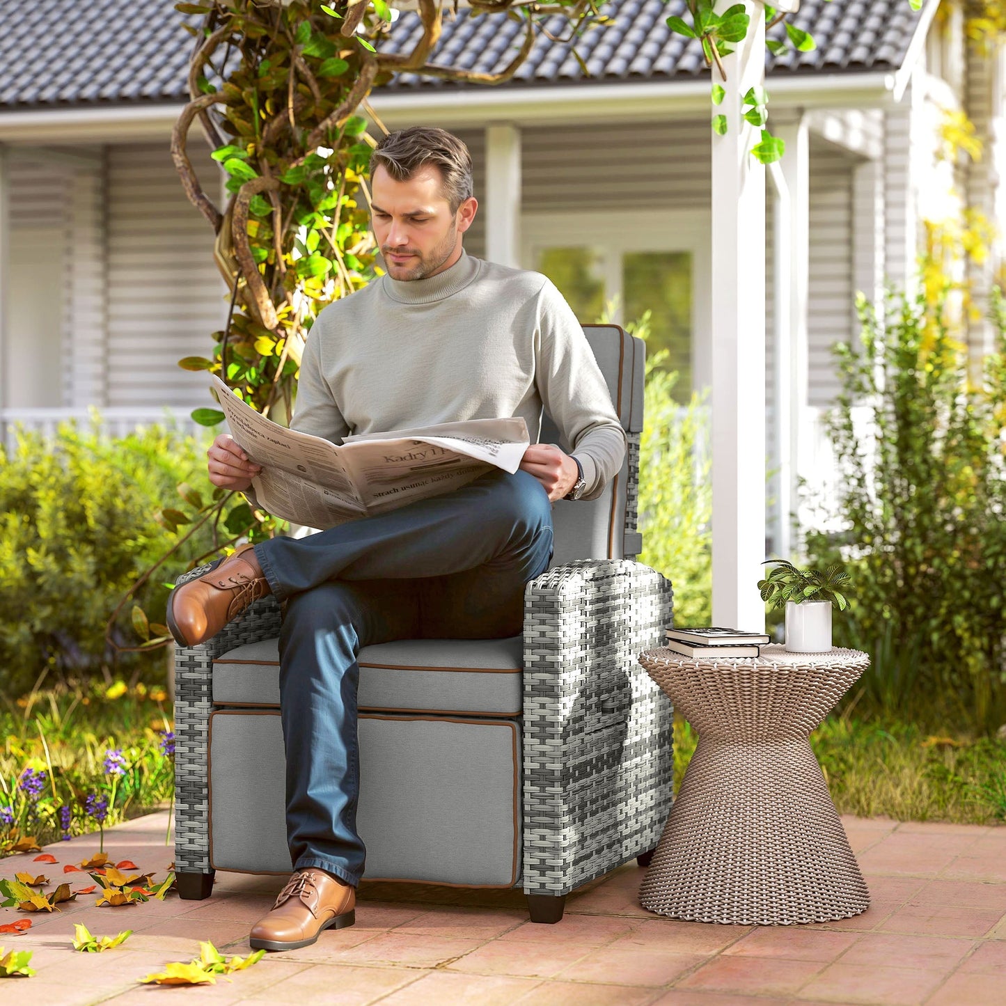 Outsunny Rattan Garden Recliner Chair, Adjustable Backrest Reclining Rattan Chair with Flip Table, Cushion and Footrest, Indoor Outdoor Lounge Reclining Sun Lounger for Patio, Mixed Grey/Grey