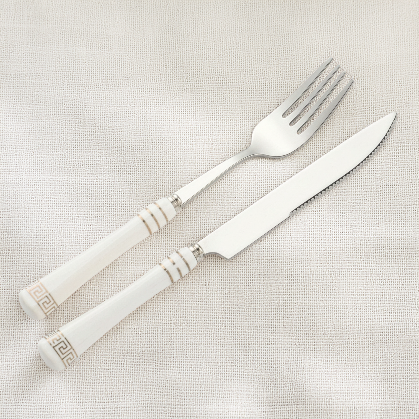 Heritage Gold 16-Piece Cutlery Set – White