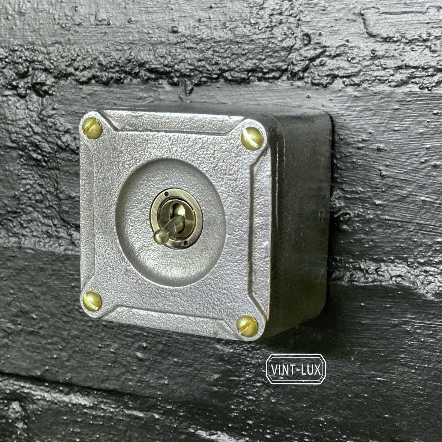 Single Gang 2 Way Conduit Surface Mounting Light Switch Solid Cast Metal Industrial ~ BS EN Approved Vintage Britmac Style