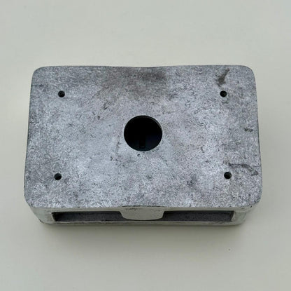 Mirror Finish Switched 13A Double Socket 230V 2 Gang 2G Socket Cast Metal Conduit Switch Industrial