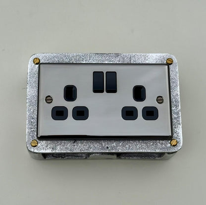Mirror Finish Switched 13A Double Socket 230V 2 Gang 2G Socket Cast Metal Conduit Switch Industrial