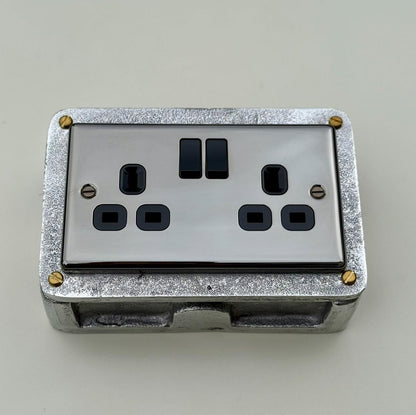 Mirror Finish Switched 13A Double Socket 230V 2 Gang 2G Socket Cast Metal Conduit Switch Industrial