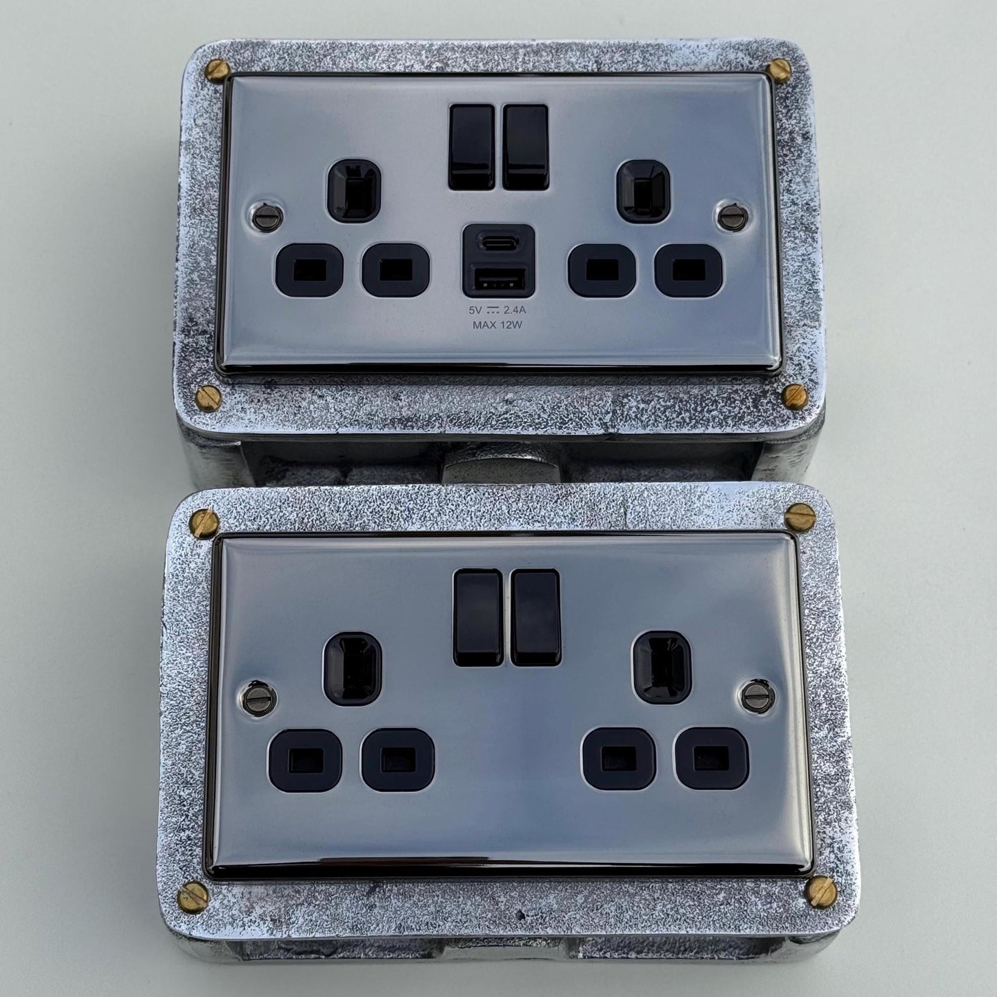 Black Nickel Double Switched 13A Power Socket 230V 13A 2 Gang 2G Solid Cast Metal Conduit Switch Industrial