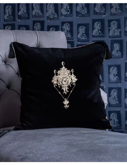 GEMME EMBROIDERY Velvet Embroidered Cushion