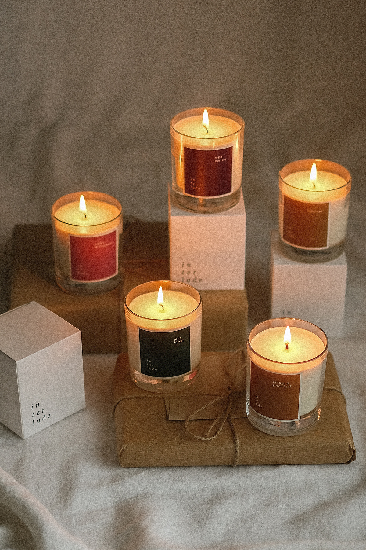 Amber & Bergamot Scented Candle