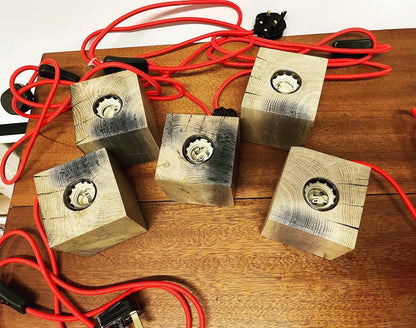 Mini oak cube lamp