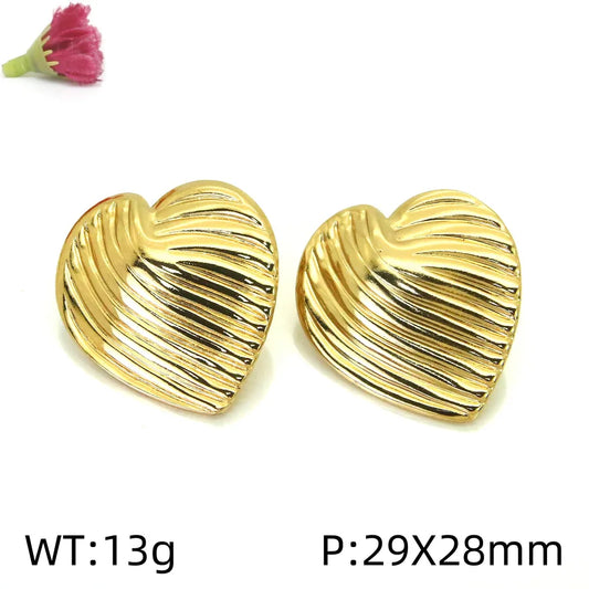 1 Pair Elegant Lady Vacation Heart Shape Lines Polishing Plating Three-dimensional 304 Stainless Steel 18K Gold Plated  Backs Ear Studs