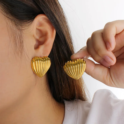 1 Pair Elegant Lady Vacation Heart Shape Polishing Plating 304 Stainless Steel 18K Gold Plated  Backs Ear Studs