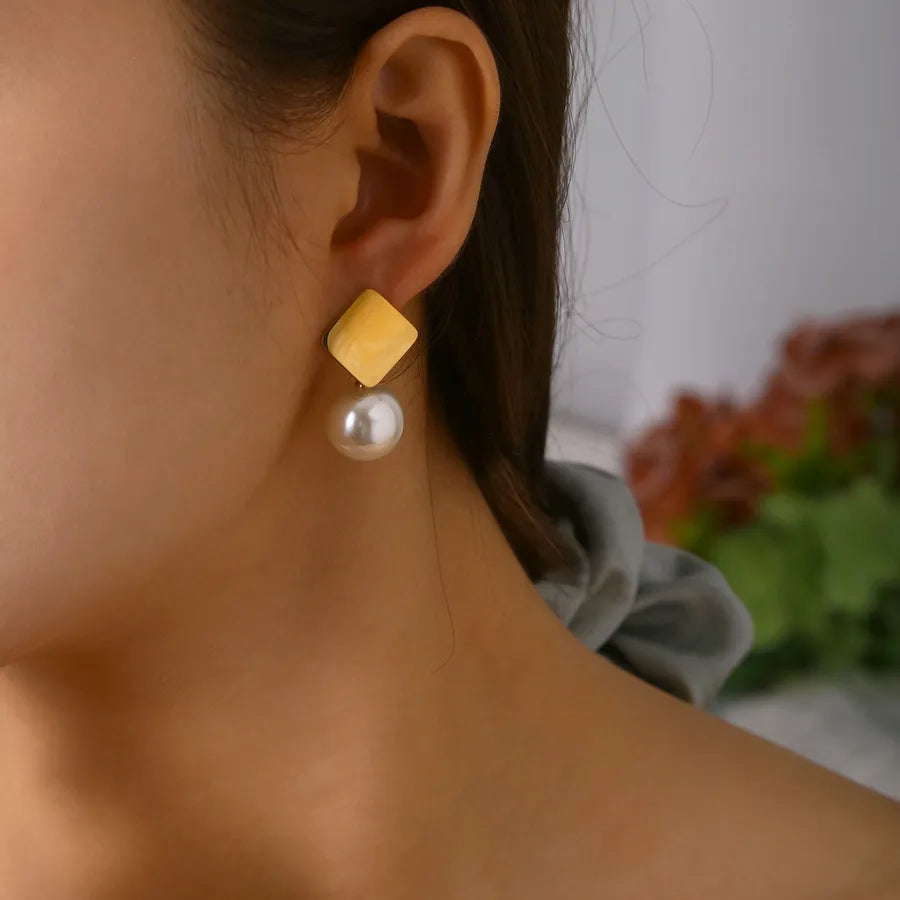 1 Pair Elegant Pearl Pearl 304 Stainless Steel Pearl 18K Gold Plated Ear Studs