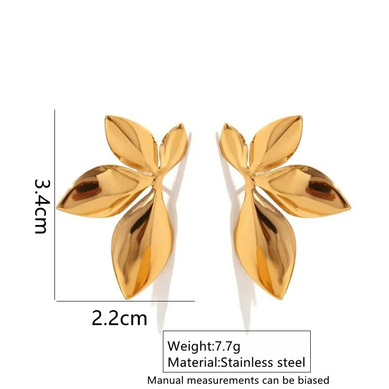 1 Pair Casual Sweet Simple Style Quadrilateral Stripe Heart Shape Hollow Out 304 Stainless Steel Imitation Gold  Ear Studs