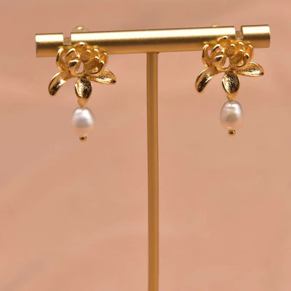 1 Pair Freshwater Pearl Zircon Freshwater pearl earrings Round Drop Earrings