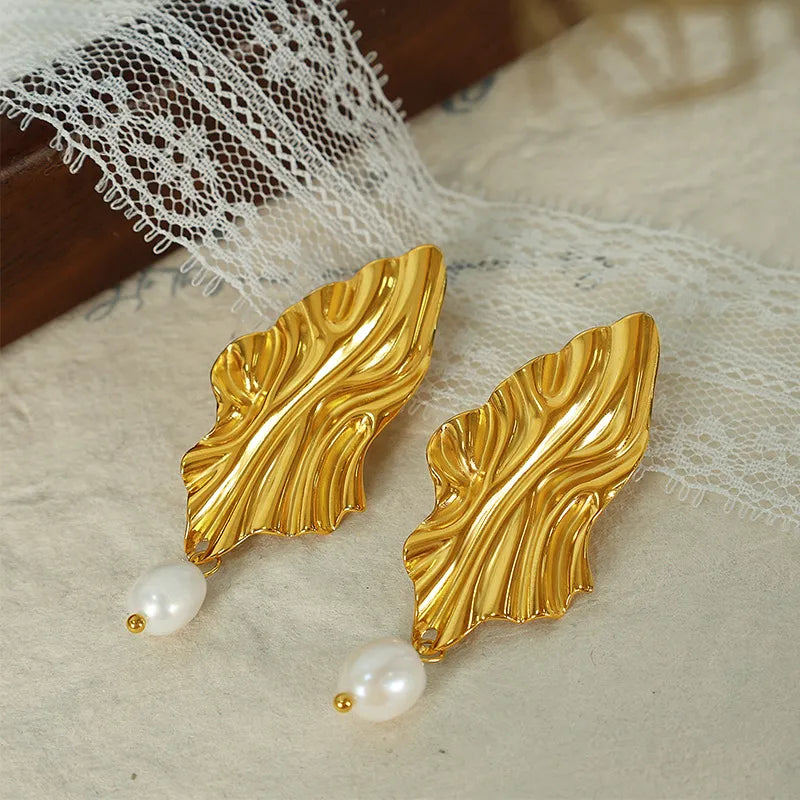 1 Pair Elegant Vintage Style Geometric Plating Inlay Titanium Steel Freshwater Pearl 18K Gold Plated Drop Earrings