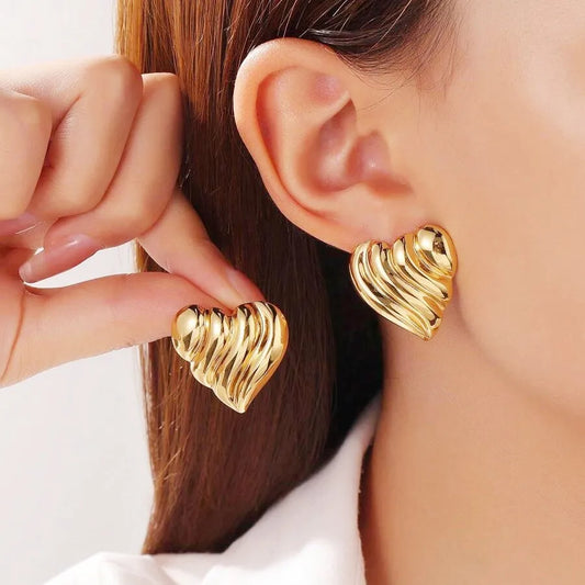 1 Pair Elegant Lady Vacation Heart Shape Polishing Plating Three-dimensional 304 Stainless Steel 18K Gold Plated  Backs Ear Studs