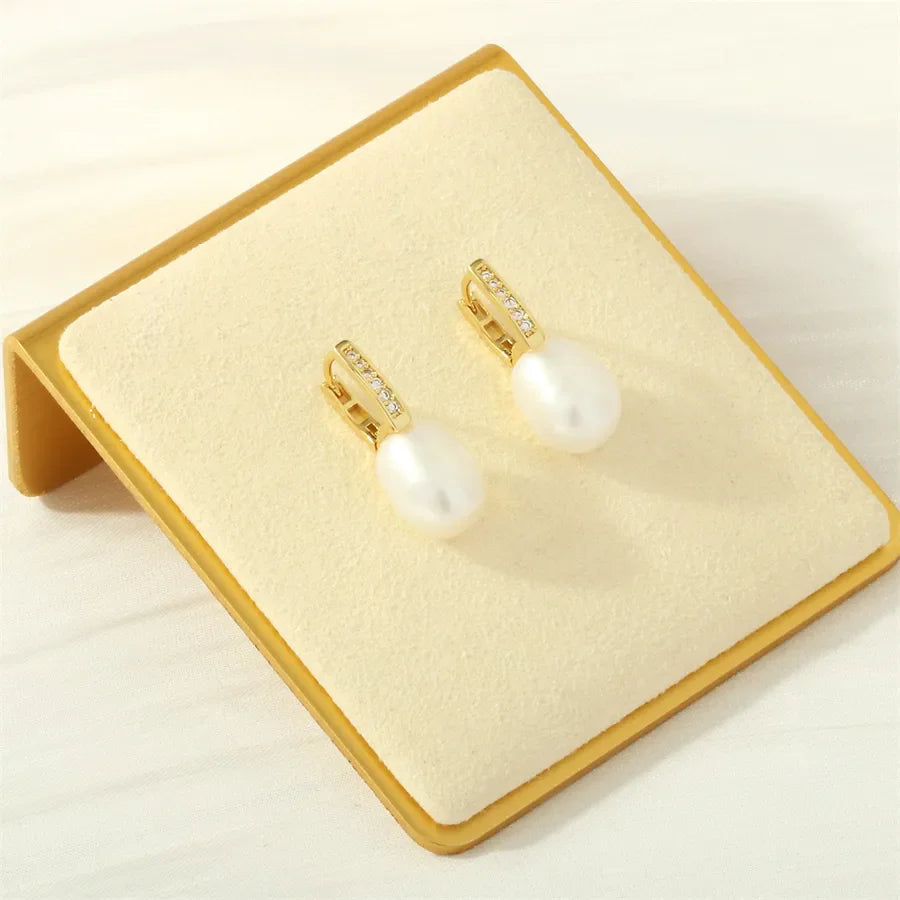 1 pair simple style irregular round plating inlay freshwater pearl copper pearl zircon 18k gold plated drop earrings